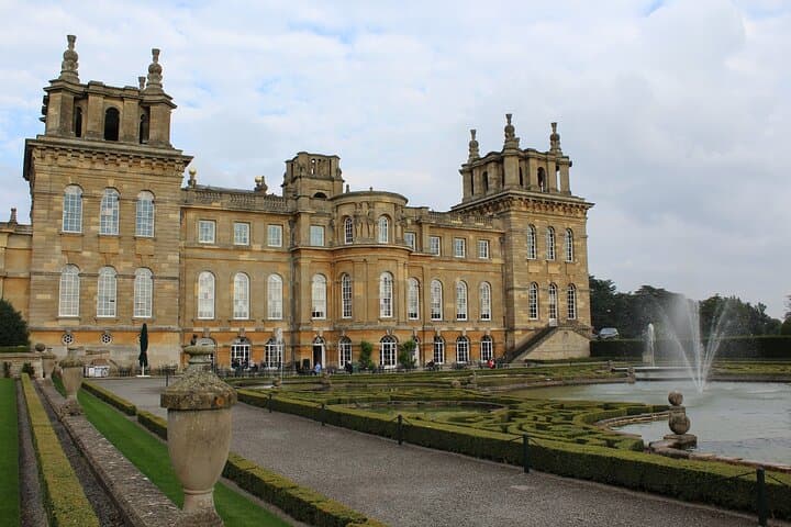Blenheim Palace in a Day: Private Guided Tour with Admission