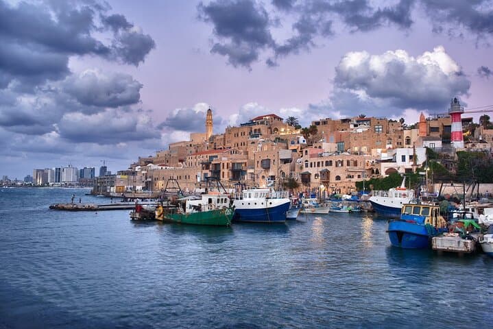 Jaffa Walking Tour and Tel Aviv Skyline: Yaffo Old City, Flea Market & Street Food