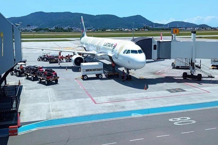 Private Transfer from Navegantes Airport to Balneário Camboriú: Fast, Comfortable Ride to the Coast photo 4