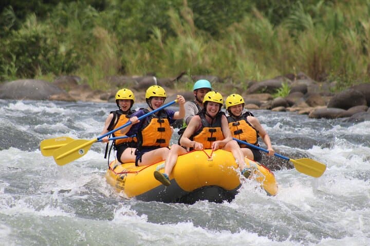 Class IV Sarapiquí River Whitewater Rafting: Half-Day Adventure in Costa Rica