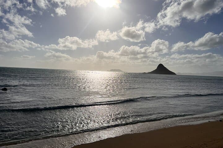 Paddle to Mokoli'i (Chinaman's Hat): Stand‑Up Paddleboard and Summit Hike from Kualoa photo 4
