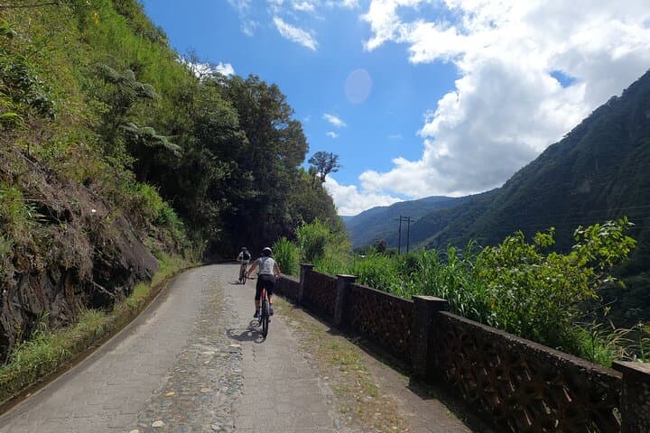 Baños Waterfall Bike Circuit: Pailón del Diablo & Manto de la Novia photo 5