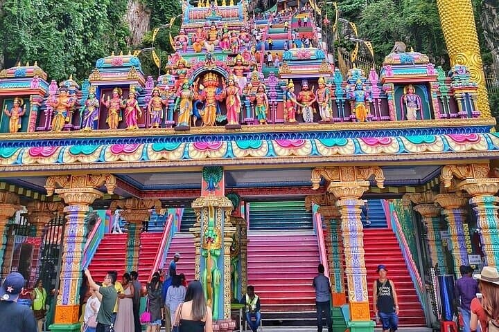 Batu Caves Half-Day: Royal Selangor, Batik & Murugan Steps photo 6