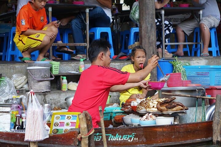 two-day-private-tour-damnoen-saduak-erawan-falls-ayutthaya photo 4