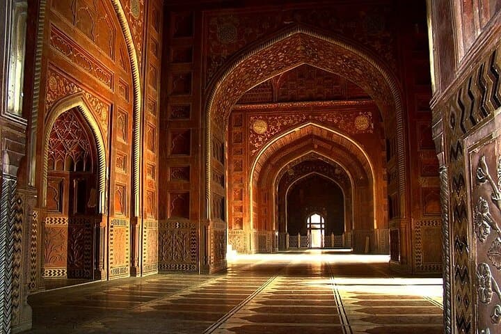 Agra Overnight Tour: Taj Mahal & Agra Fort — Overnight Heritage from Delhi photo 3