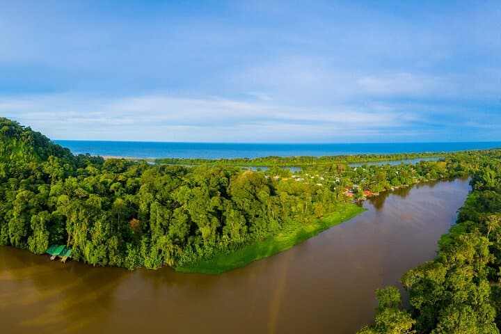 Costa Rica Playas de Encanto: 10-Night Beaches, Rainforest & Volcano Circuit photo 4