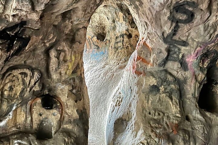Exploring Santa Monica’s Hidden Caves: Beginner Electric Mountain Bike Tour photo 6