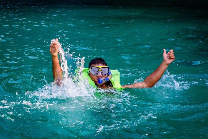 Miami Beginner Snorkel: Private Yacht to a Biscayne Bay Sandbar photo 4