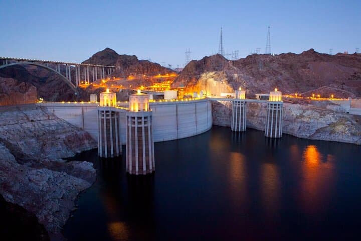 Grand Canyon West Day Tour from Las Vegas — Spanish Guide to Hoover Dam & Eagle Point photo 3