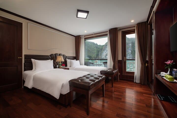 Lan Ha Bay 5-Star Overnight Cruise: Private Balcony & Bathtub photo 4