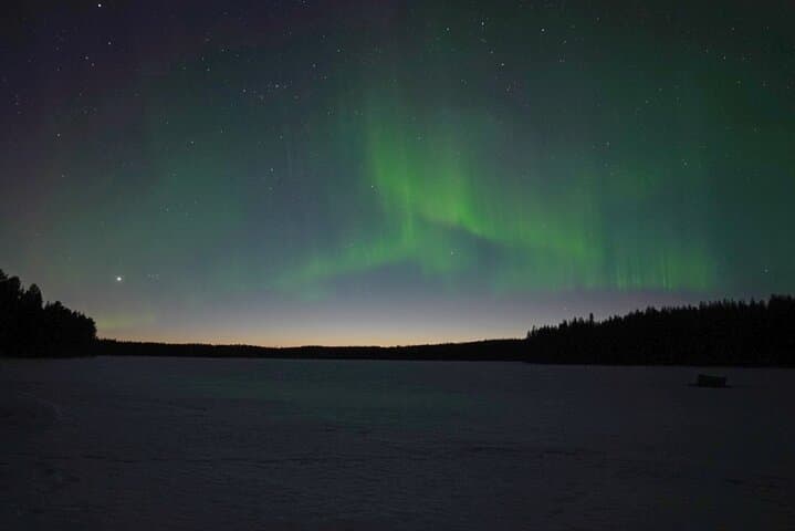 Rovaniemi Northern Lights Photography Tour: Capture the Aurora by Minivan photo 3