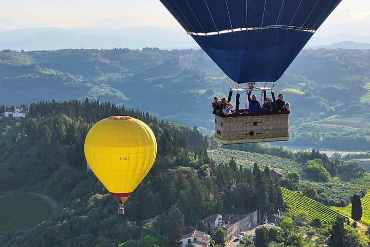 Tuscany Hot Air Balloon Flight from Florence — Private Sunrise Balloon Tour photo 3