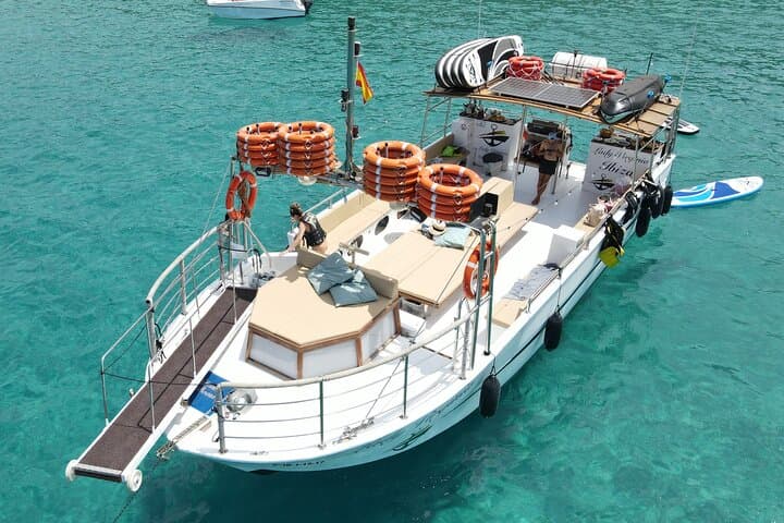 Sunset Boat Tour in Ibiza: All-Inclusive Cruise with Snorkel & Paddleboard photo 2