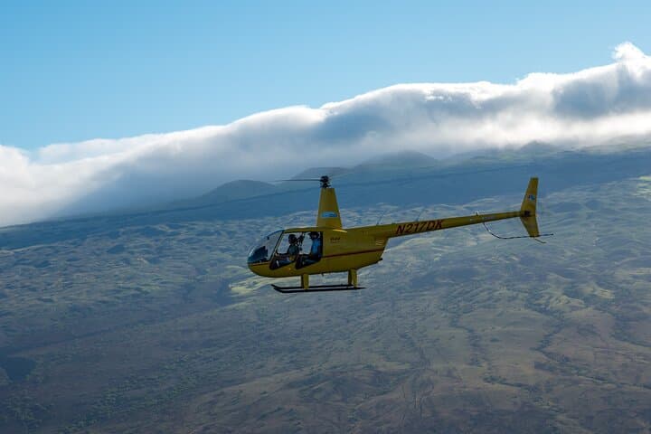 Big Island Helicopter Experience: Volcanoes, Waterfalls & Coastline from Kona photo 5