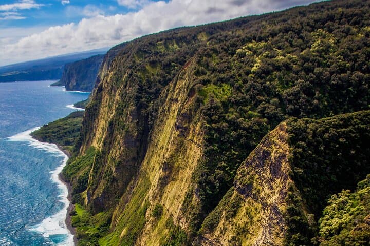 Big Island Helicopter Experience: Volcanoes, Waterfalls & Coastline from Kona photo 6