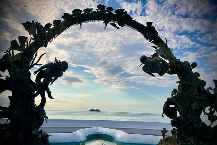 Cozumel Sunset Jeep Tour: Town Sights and Huarache Dinner photo 3