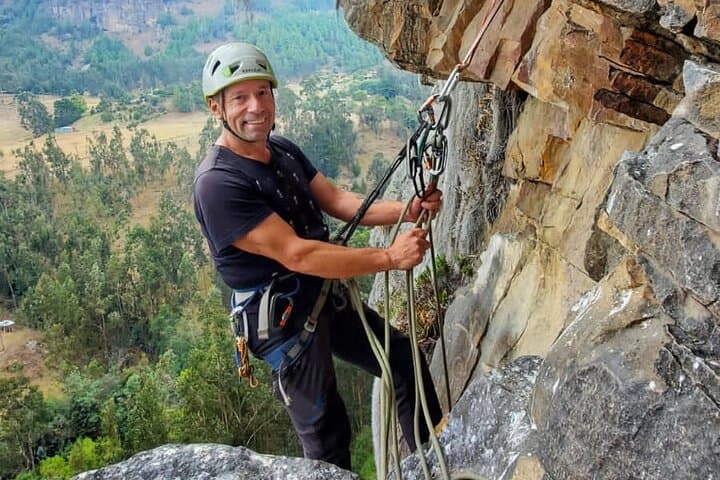 6-Day Beginner Rock Climbing Course Near Bogotá — Learn to Lead in Suesca and El Turpial photo 4