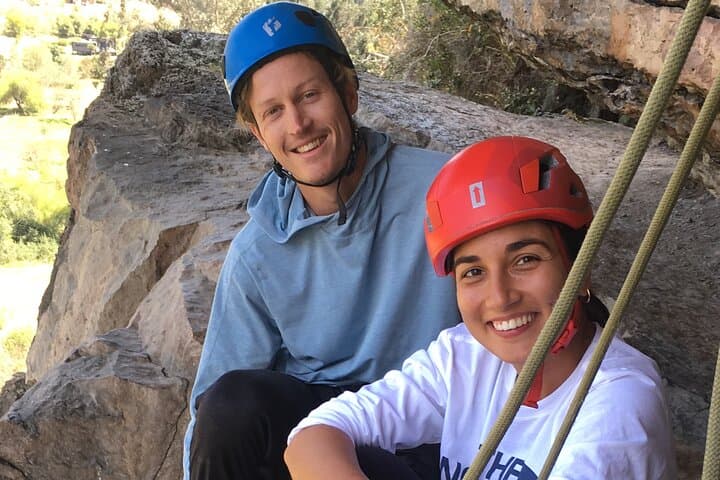 6-Day Beginner Rock Climbing Course Near Bogotá — Learn to Lead in Suesca and El Turpial photo 6