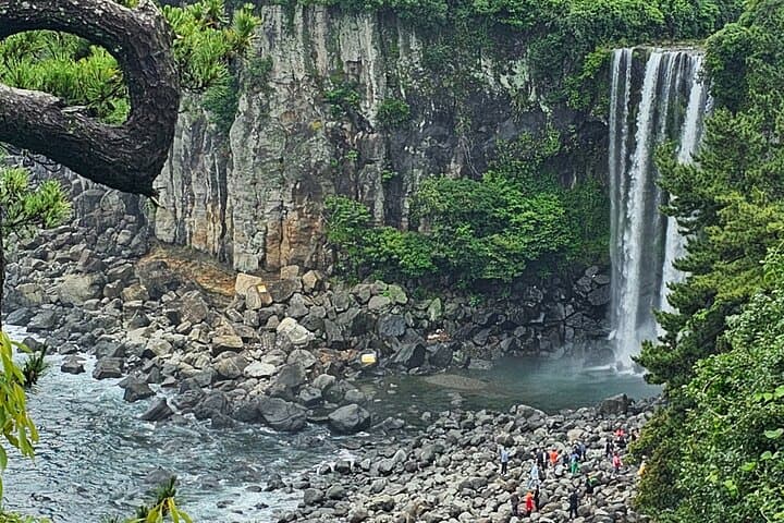 Jeju Private Full-Day: Seogwipo to Seongsan & Jeongbang Falls photo 3