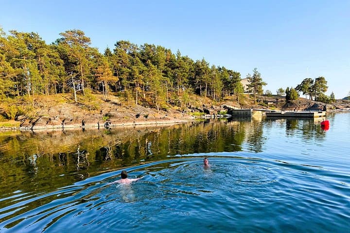Live Like a Local in a Finnish Cottage on Porkkala Archipelago photo 3