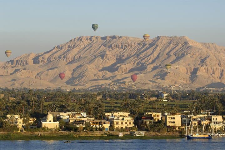 Safaga to Luxor Private Day Trip — Karnak, Valley of the Kings & Hatshepsut photo 5
