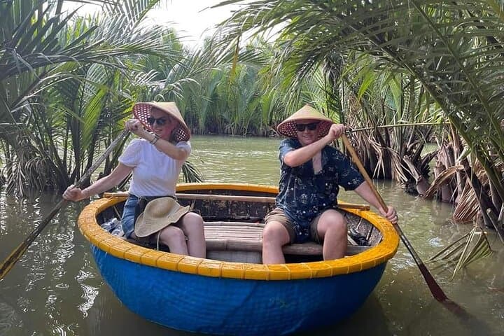 Hoi An Island Village Tour: Coconut Basket Boats, Cam Kim Workshops & Tra Que Farms photo 5