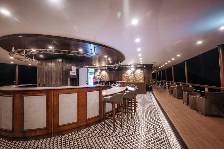 Luxury Halong & Lan Ha Bay 2-Day Cruise — Balcony Cabins, Kayaking & Caves photo 4