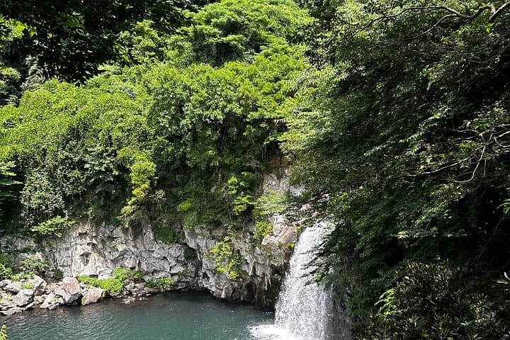 Jungmun Walking Tour: Cheonjeyeon Falls, Beritnae Oreum & Saekdal Beach in Seogwipo
