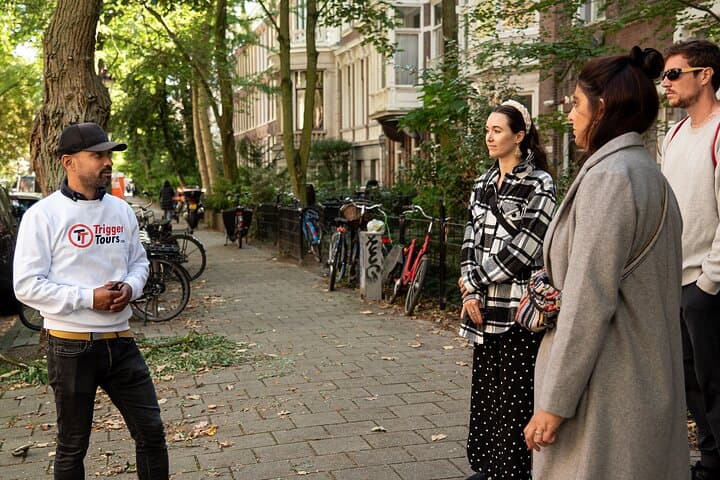 Private Amsterdam Walking Tour — Canal District History & Local Secrets photo 4