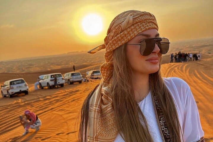 Dubai Desert Safari 4x4: Evening Dune-Bashing & Bedouin Camp Experience photo 4
