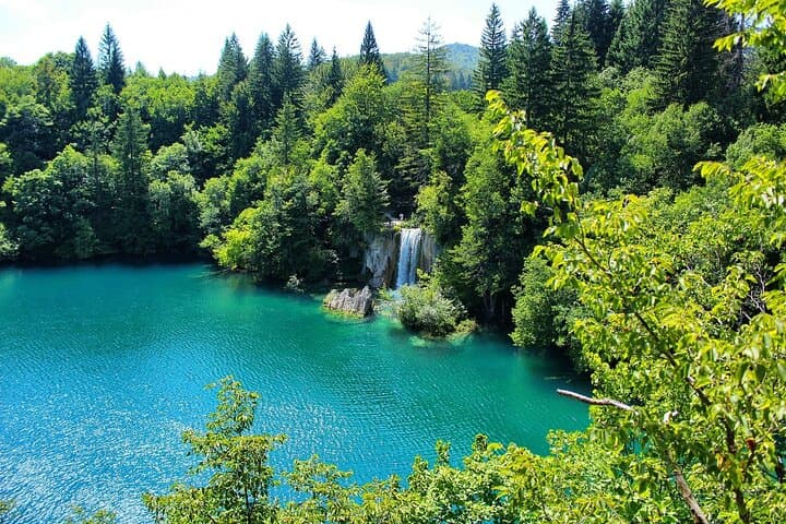 Private Day Trip to Plitvice Lakes from Zagreb with Local Driver photo 2