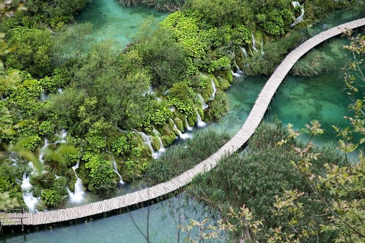 Private Day Trip to Plitvice Lakes from Zagreb with Local Driver photo 6