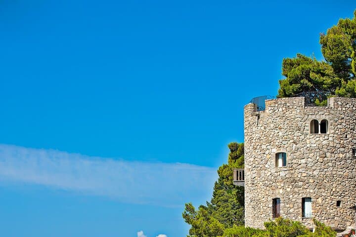 Positano Local Walking Tour: Explore Vertical Streets, Crafts & Coastal Cuisine photo 2