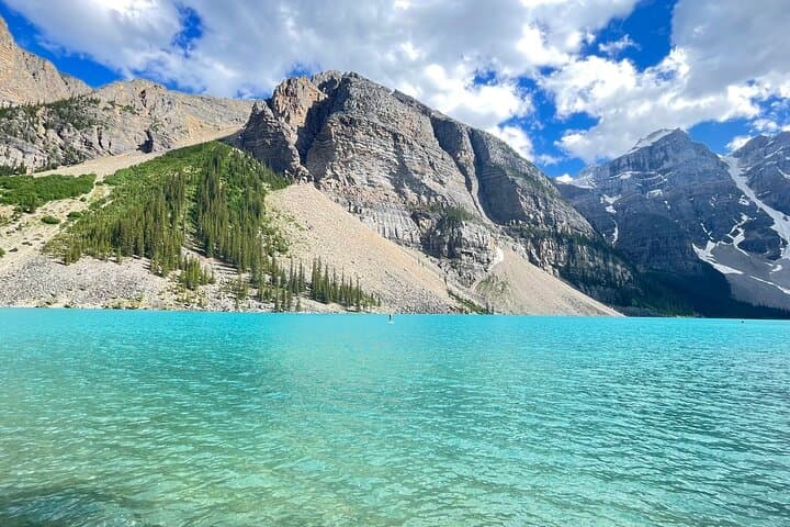 Icefields Parkway: Lake Louise, Moraine & Peyto Full-Day Private Tour