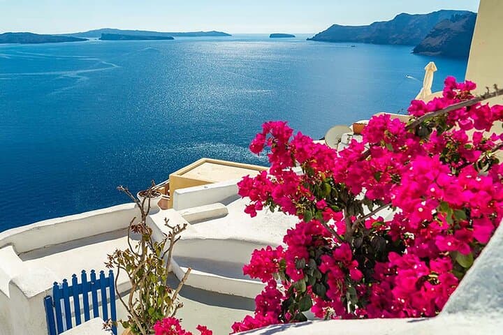 Santorini Highlights: Oia, Pyrgos, Prophet Elias & Kamari Private Tour photo 3
