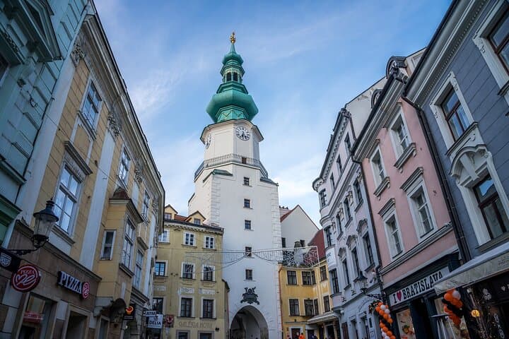 Private Transfer Vienna to Bratislava with 2-Hour Schloss Hof Stop photo 4