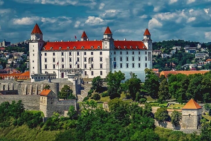 Vienna Airport to Bratislava Private Transfer with 2‑Hour Schloss Hof Stop photo 2
