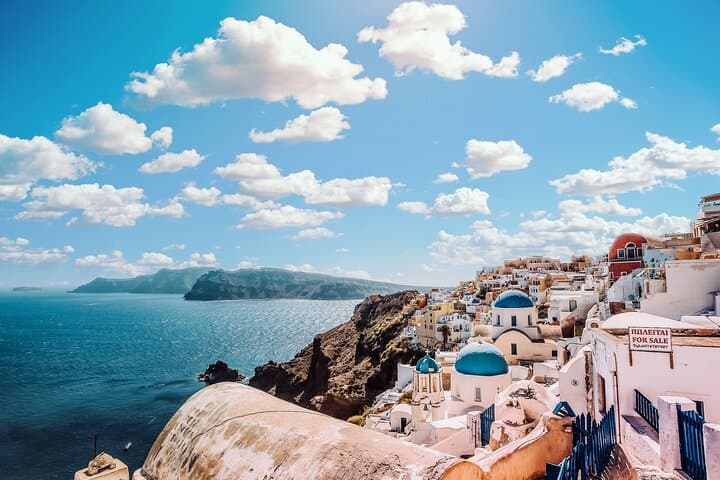 Santorini Private Highlights Tour: Oia, Akrotiri & Red Beach in 4 Hours photo 2
