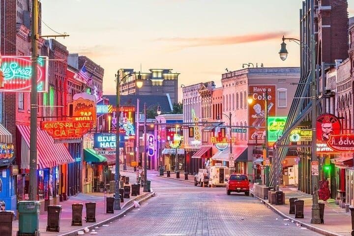 Explore Elvis' Memphis: Private City Tour with Graceland Experience photo 2
