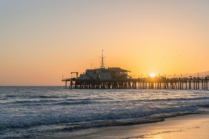 Santa Monica Superhero Game: Self-Guided Pier-to-Promenade Adventure photo 6