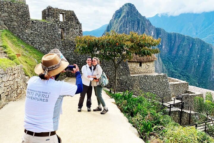 Full-Day Private Machu Picchu from Cusco: Train to the Citadel, Guided Tour & Lunch photo 2