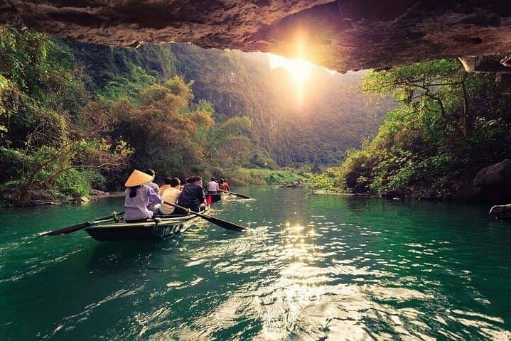 Luxury Ninh Binh Day Tour from Hanoi: Hoa Lu Temples, Trang An Boat & Countryside Bike photo 3