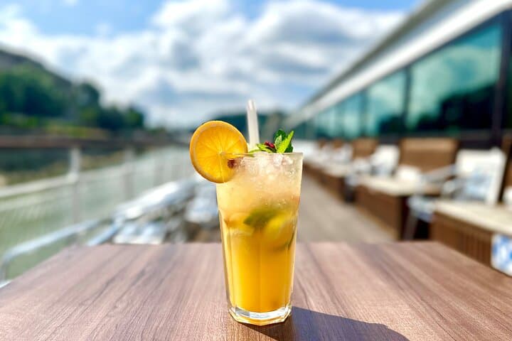 Budapest Danube Day Cruise: Cocktail & Beer River Tour Past Parliament and Buda Castle photo 2