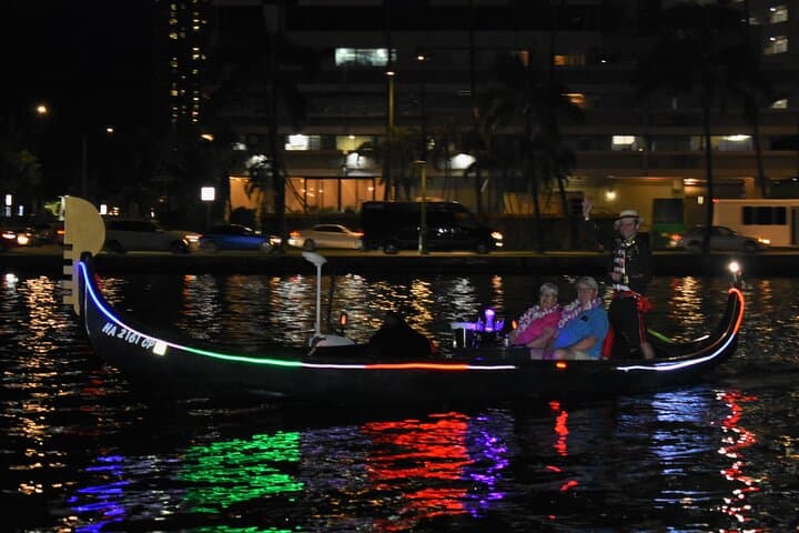 Starlight Waikiki Gondola Cruise: Private Evening Moonlight Tour photo 2