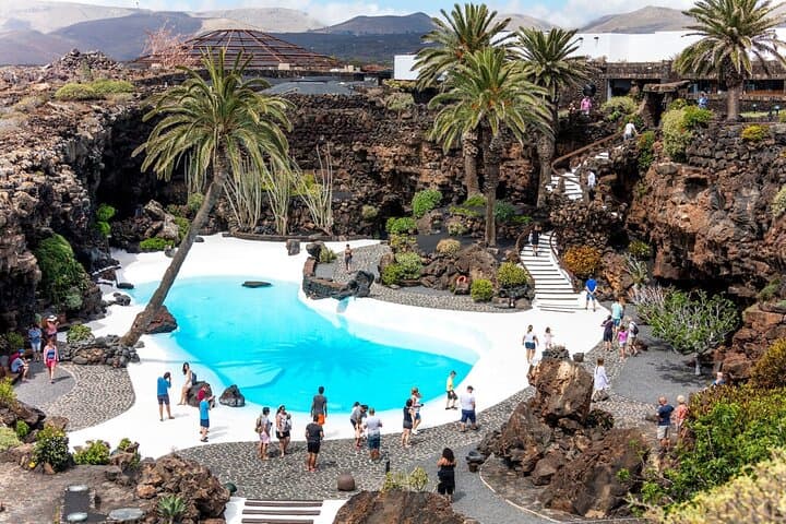 Lanzarote Full-Day Tour: Timanfaya, El Golfo & Jameos del Agua photo 1