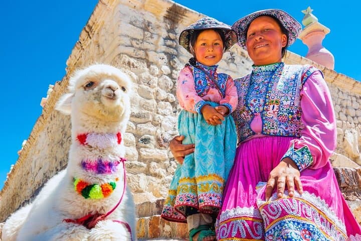 2-Day Colca Canyon Condor & Cultural Experience from Arequipa