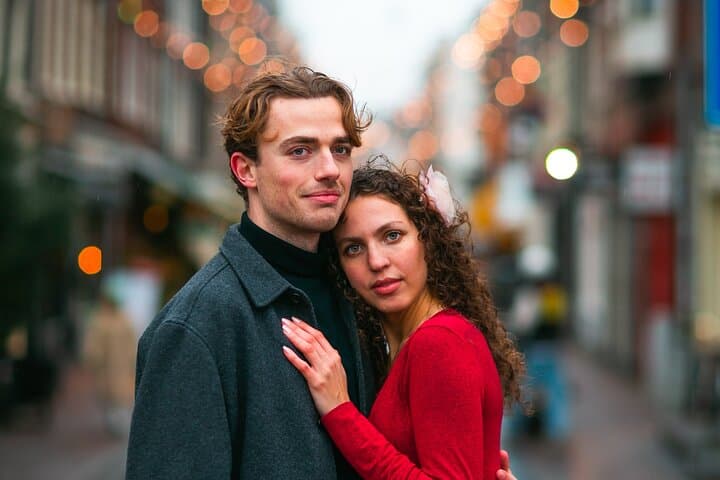 Couples Photoshoot in Amsterdam’s Negen Straatjes — Romantic 45-Minute Session
