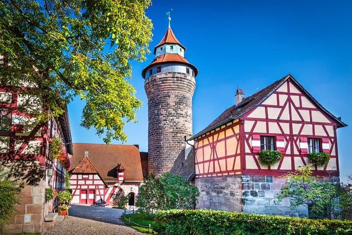 Nuremberg Old Town Private Family Tour for Children — Medieval Streets & Castle Play photo 4