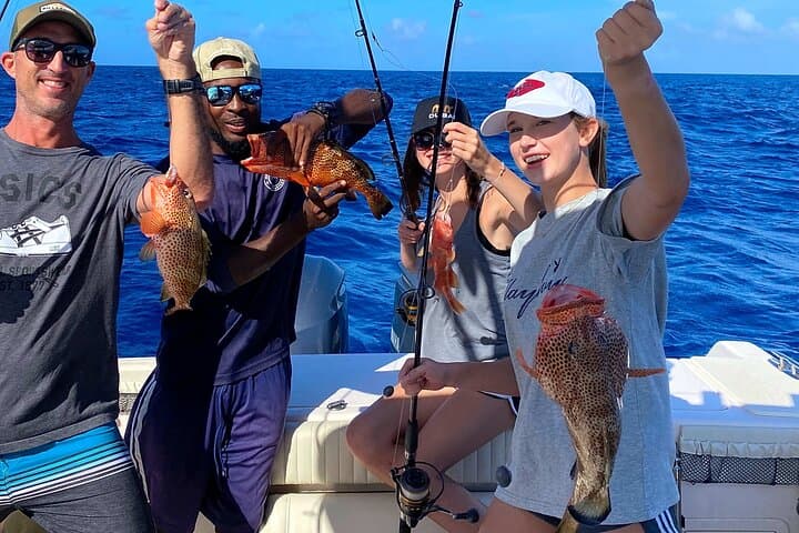 Private Half-Day Snorkel & Cruise on Shady Grady — Providenciales Charter