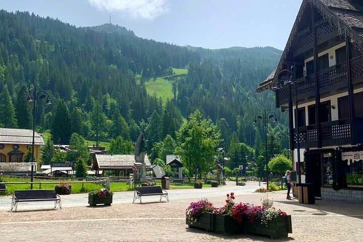 Private Day Trip from Verona to the Dolomites: Cable Cars, Rifugi, and Alpine Villages photo 6